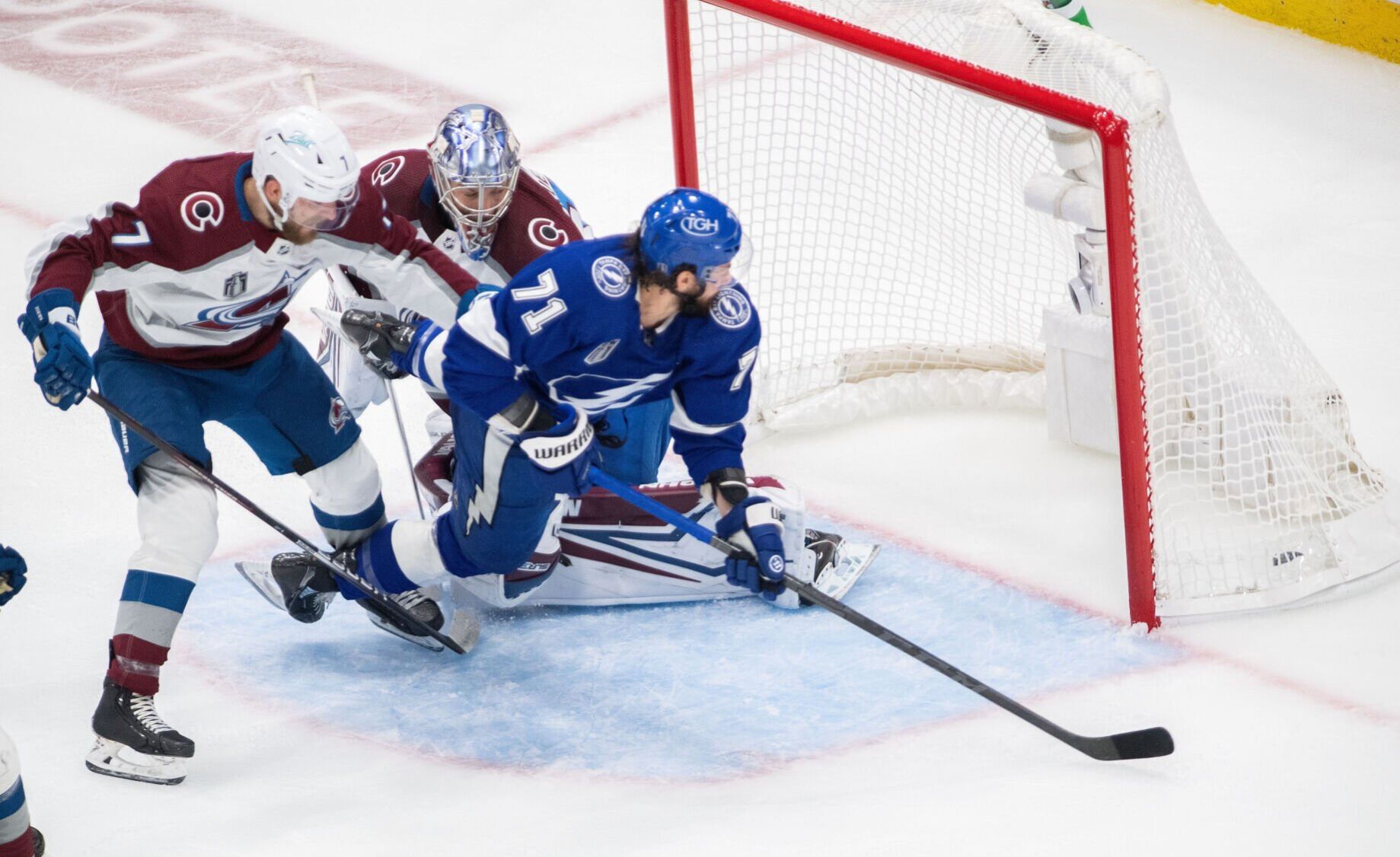 06_20_22 stanley cup 01160.jpg